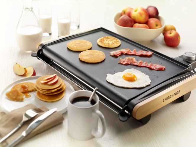 LAGRANGE-PlanchaGriddle-LGPLA1500CB-AmbientPhoto
