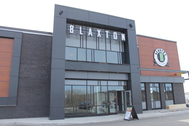 Blaxton Lévis façade - Hungry Rachel