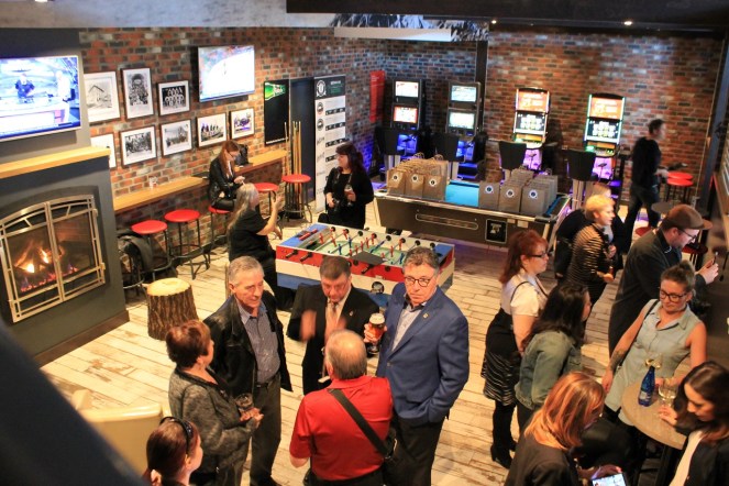 Blaxton Lévis section billard et babyfoot - Hungry Rachel